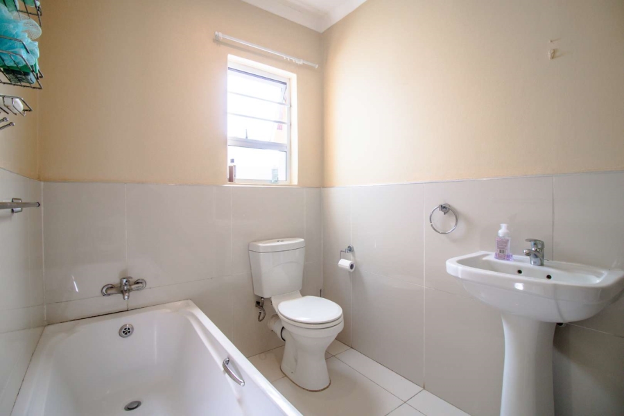3 Bedroom Property for Sale in Beacon Bay Eastern Cape